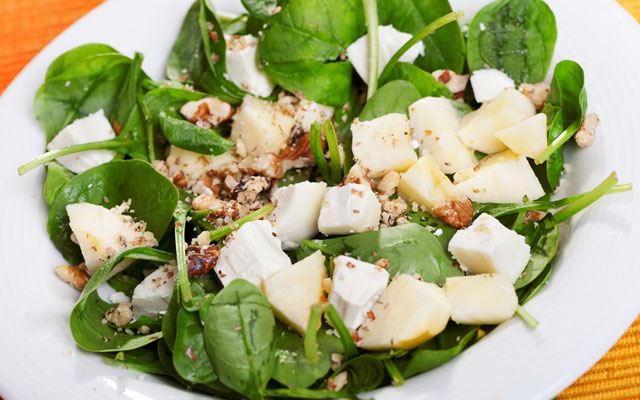 Pear and goat cheese salad