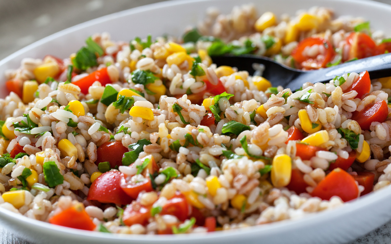 Summer chickpea orzo pasta salad