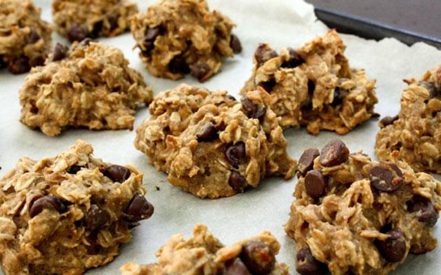 Banana Oatmeal Peanut Butter Cookies